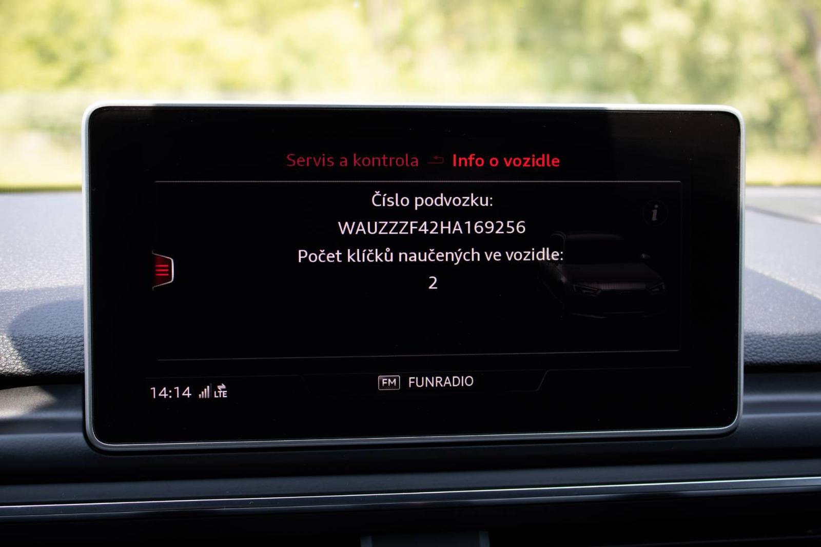 Audi A4 Avant 3.0 TDI V6 Quattro 3x Sline, Virtual cockpit, el. ťažné