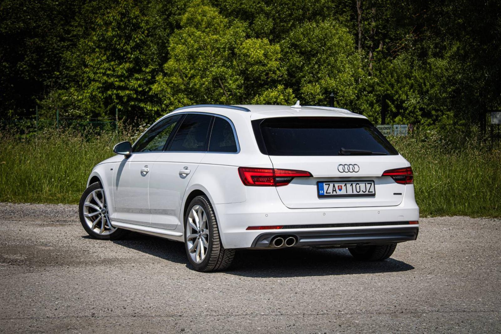Audi A4 Avant 3.0 TDI V6 Quattro 3x Sline, Virtual cockpit, el. ťažné