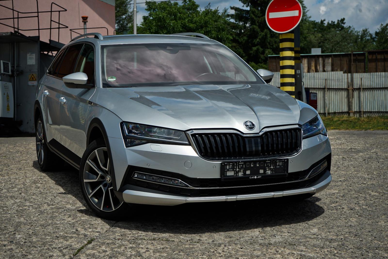 Škoda Superb Combi 2.0 TDI SCR Scout 4x4 DSG