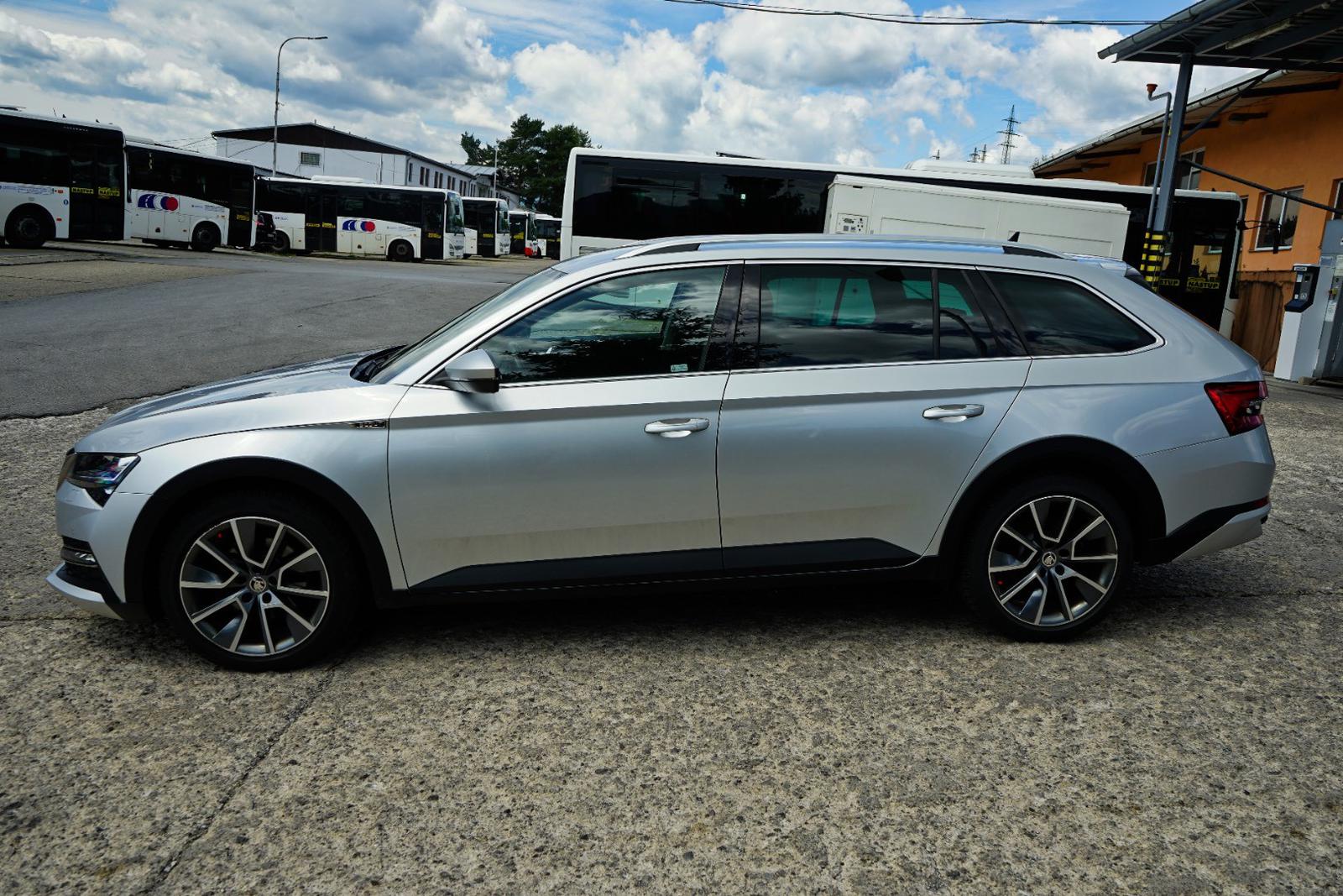 Škoda Superb Combi 2.0 TDI SCR Scout 4x4 DSG