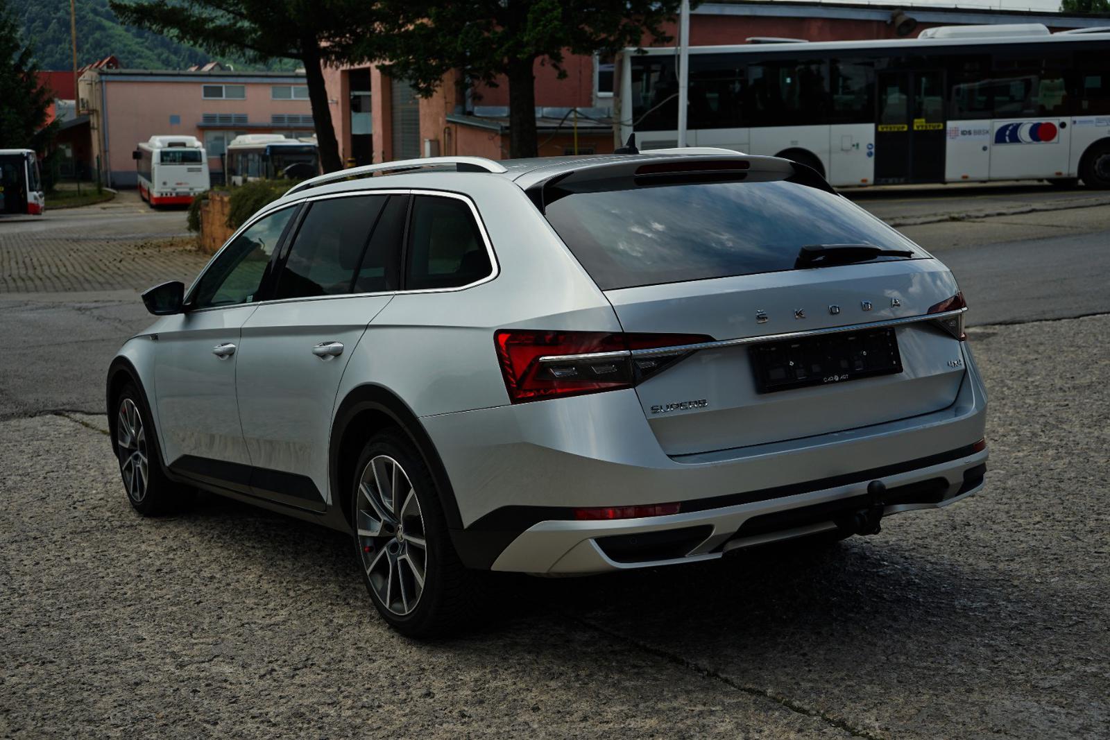 Škoda Superb Combi 2.0 TDI SCR Scout 4x4 DSG