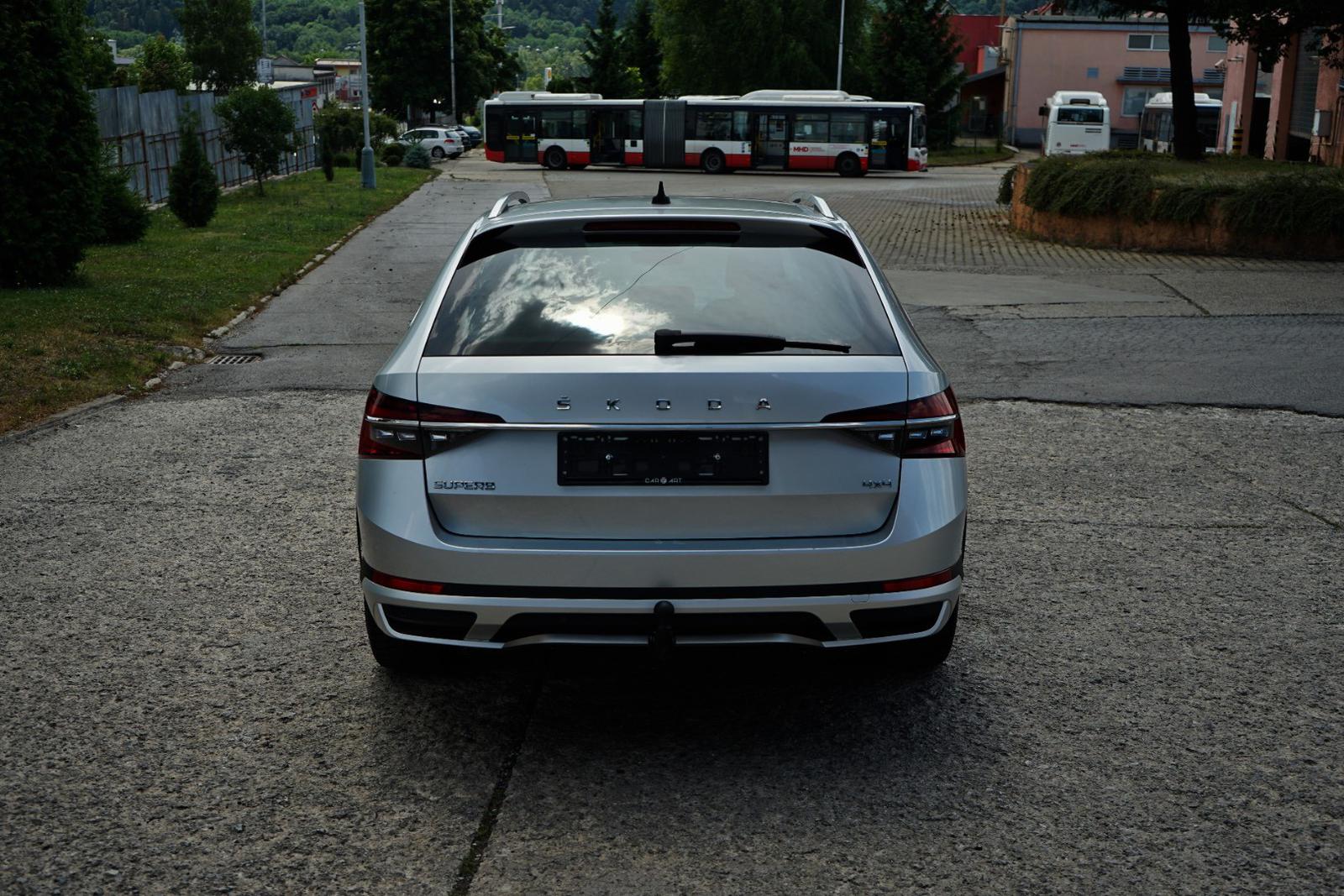 Škoda Superb Combi 2.0 TDI SCR Scout 4x4 DSG