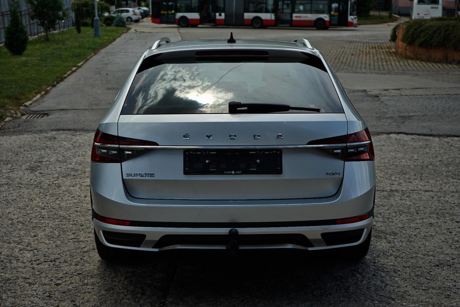 Škoda Superb Combi 2.0 TDI SCR Scout 4x4 DSG