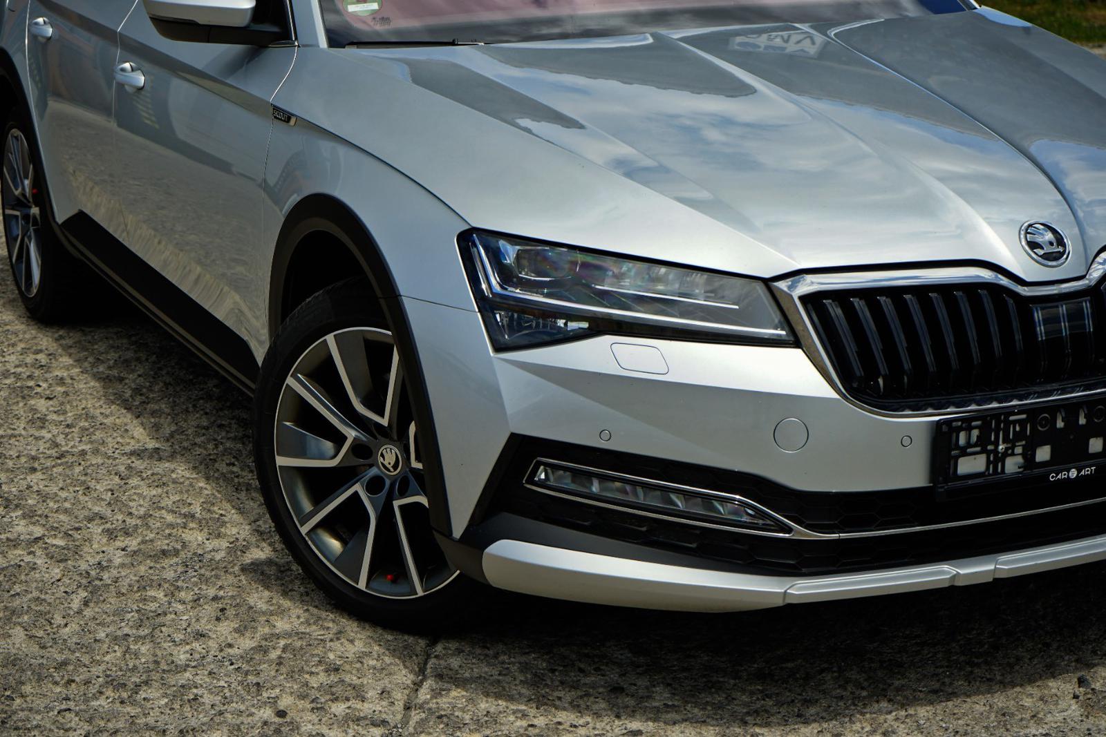 Škoda Superb Combi 2.0 TDI SCR Scout 4x4 DSG