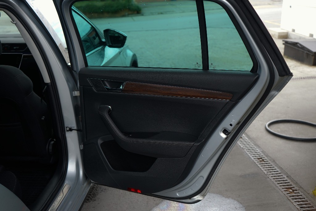 Škoda Superb Combi 2.0 TDI SCR Scout 4x4 DSG
