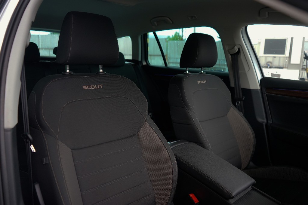 Škoda Superb Combi 2.0 TDI SCR Scout 4x4 DSG