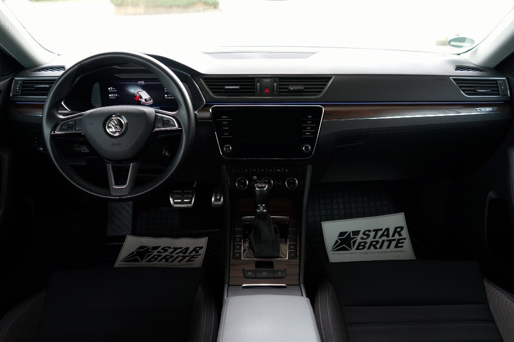 Škoda Superb Combi 2.0 TDI SCR Scout 4x4 DSG