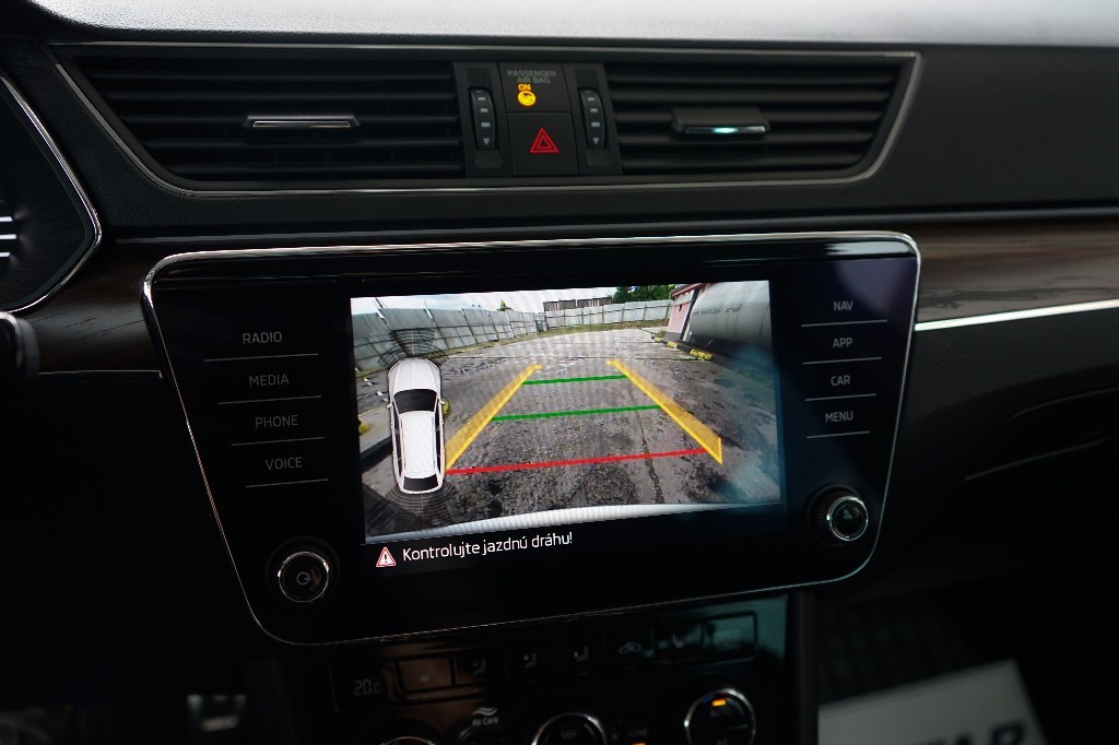 Škoda Superb Combi 2.0 TDI SCR Scout 4x4 DSG