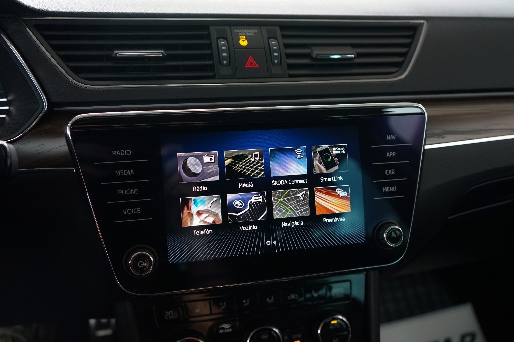 Škoda Superb Combi 2.0 TDI SCR Scout 4x4 DSG