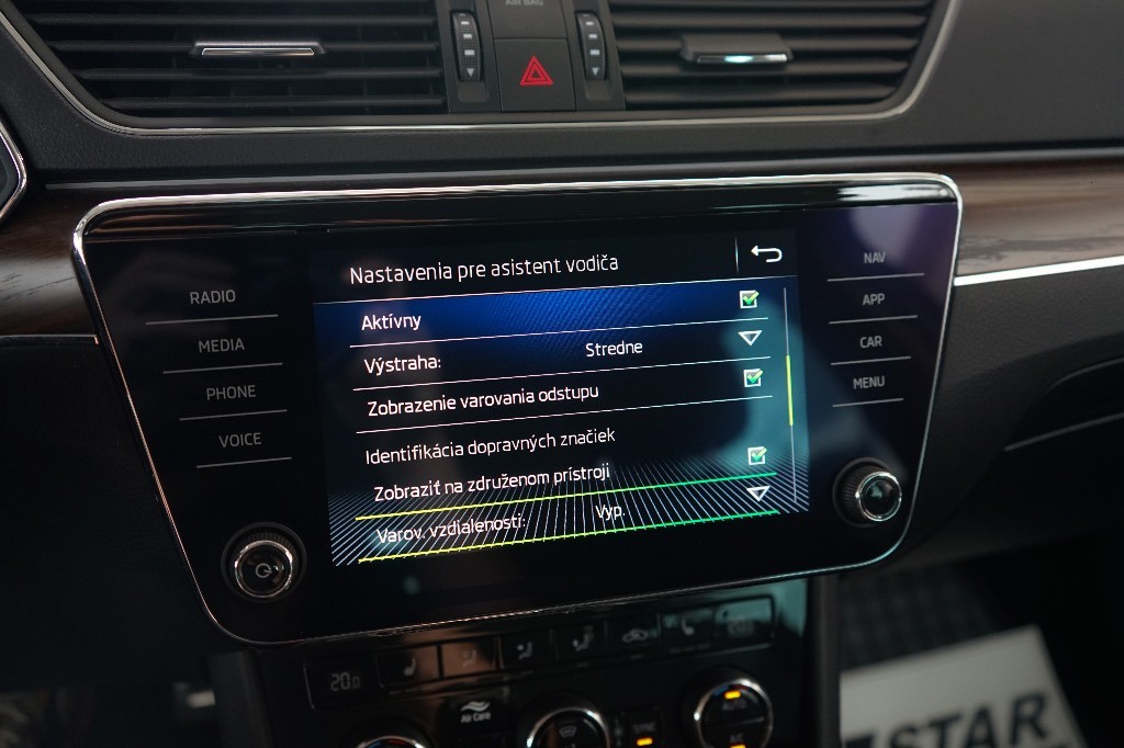 Škoda Superb Combi 2.0 TDI SCR Scout 4x4 DSG