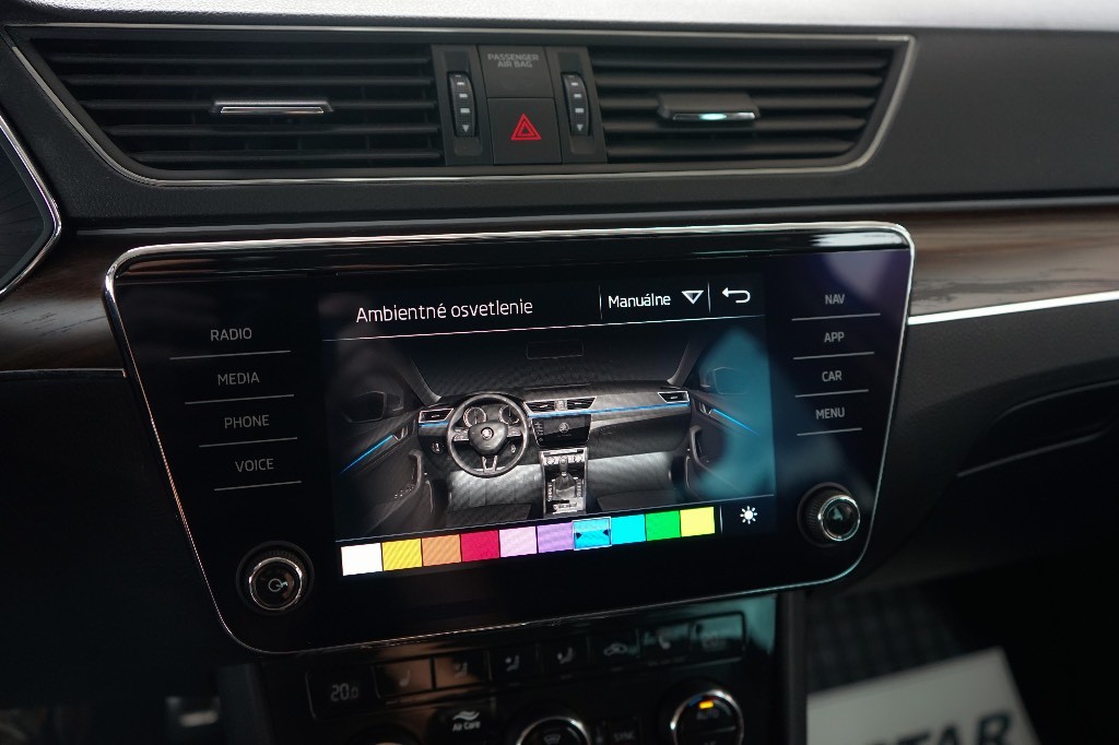 Škoda Superb Combi 2.0 TDI SCR Scout 4x4 DSG