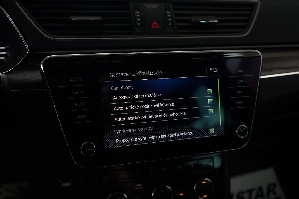Škoda Superb Combi 2.0 TDI SCR Scout 4x4 DSG