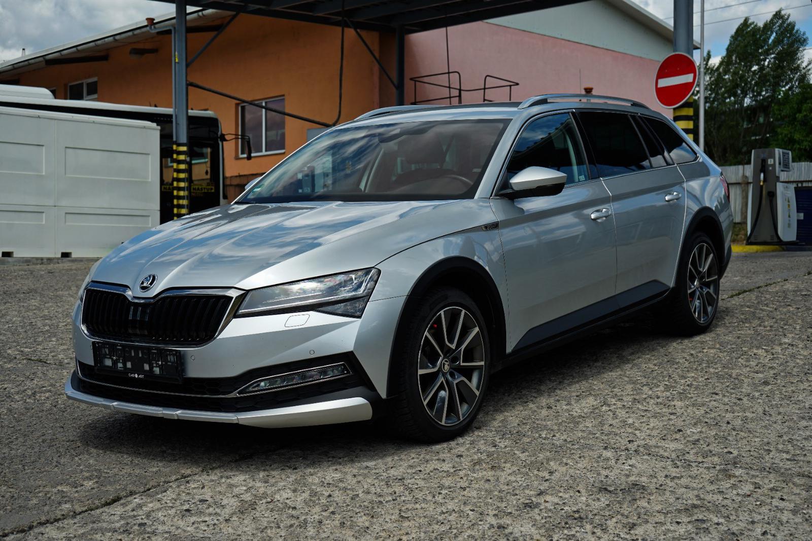 Škoda Superb Combi 2.0 TDI SCR Scout 4x4 DSG