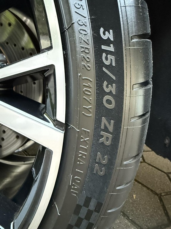 BMW X6 M SUV 441kw Automat