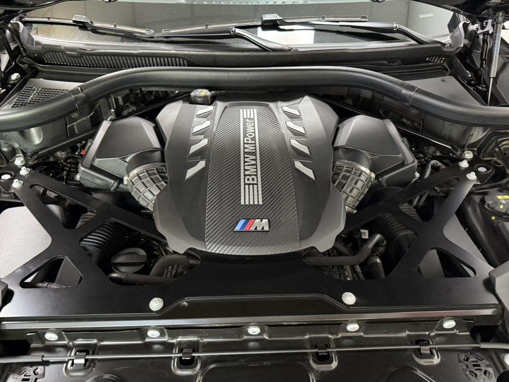 BMW X6 M SUV 441kw Automat