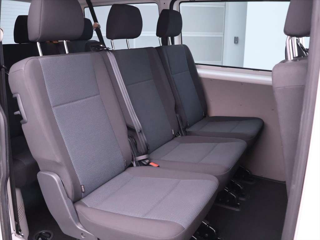 Volkswagen T6 Transporter 2.0 TDi 4M