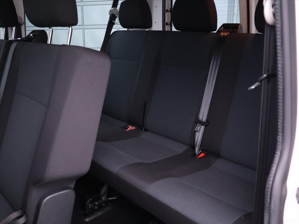 Volkswagen T6 Transporter 2.0 TDi 4M
