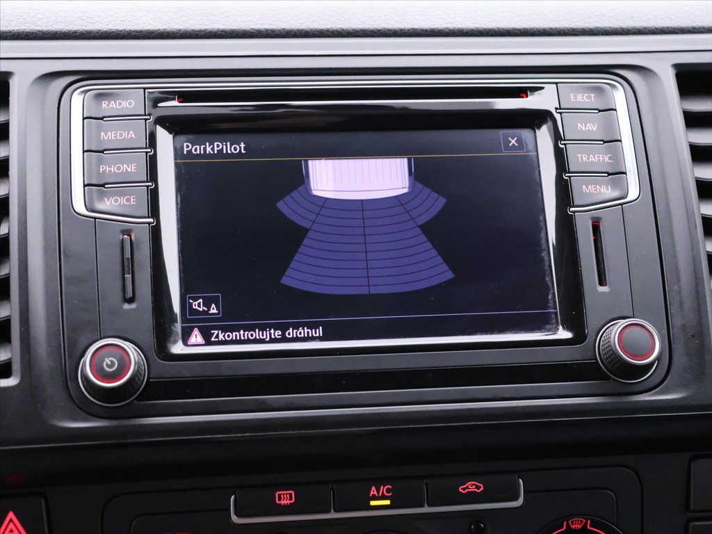 Volkswagen T6 Transporter 2.0 TDi 4M