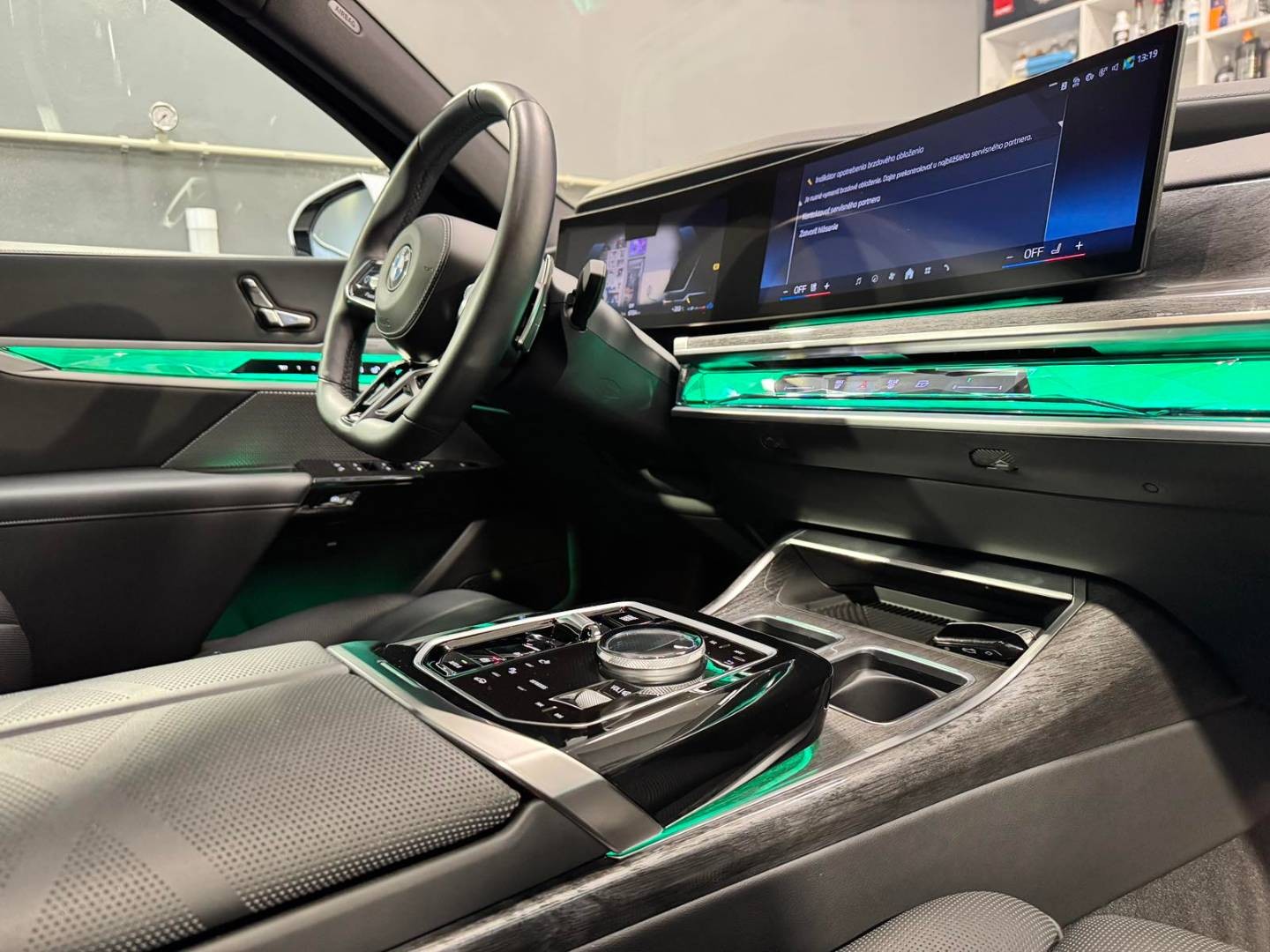 BMW Rad 7 740d Xdrive M-SPORT