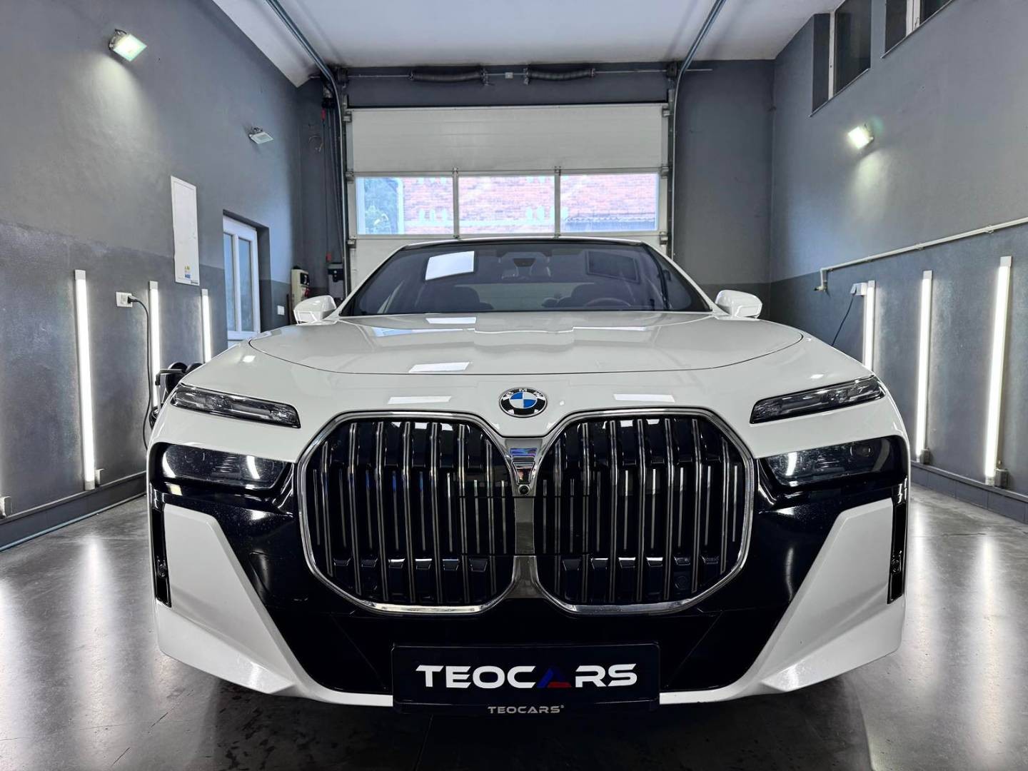 BMW Rad 7 740d Xdrive M-SPORT