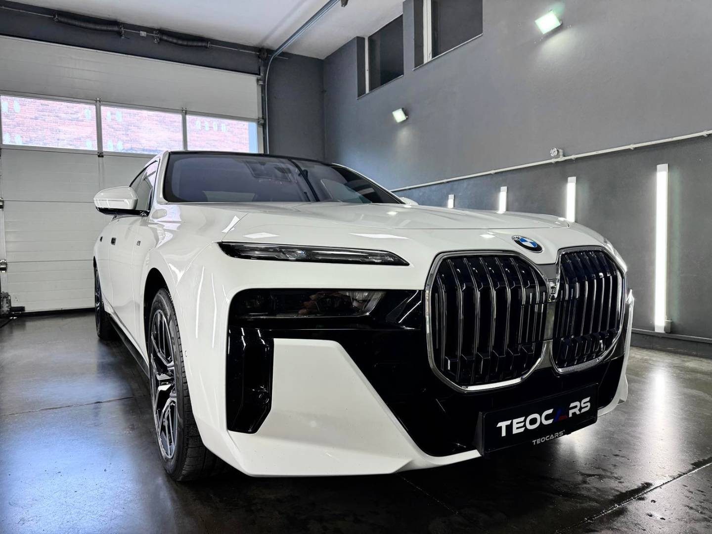 BMW Rad 7 740d Xdrive M-SPORT