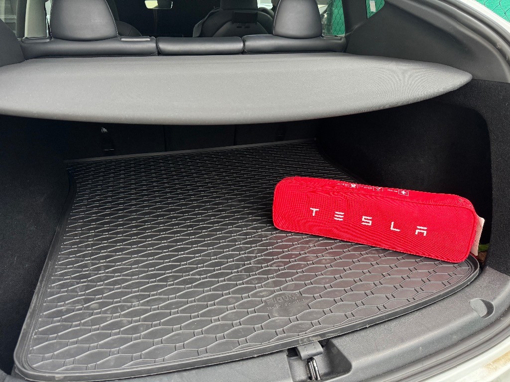 Tesla Model Y 75kWh Performance AWD