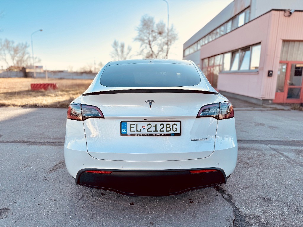 Tesla Model Y 75kWh Performance AWD