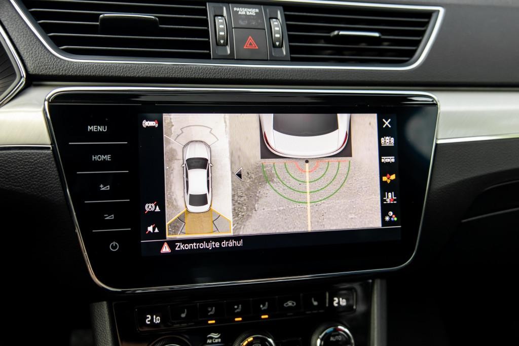 Škoda Superb 2.0 TDI SCR L&K 4x4 DSG sedan