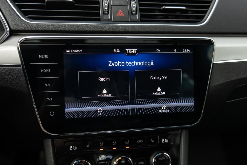 Škoda Superb 2.0 TDI SCR L&K 4x4 DSG sedan