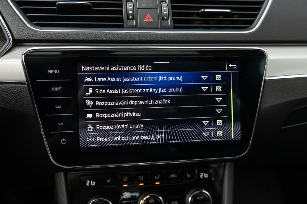 Škoda Superb 2.0 TDI SCR L&K 4x4 DSG sedan