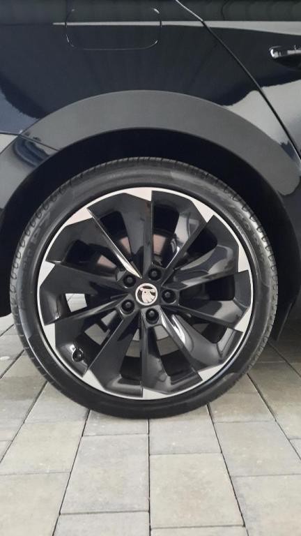 Škoda Superb Combi 2.0 TDI SCR Sportline DSG