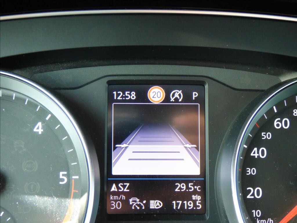 Volkswagen Passat Variant 2, 0 TDI DSG, LED, Navigace, Digi Klima, VW servis  Business