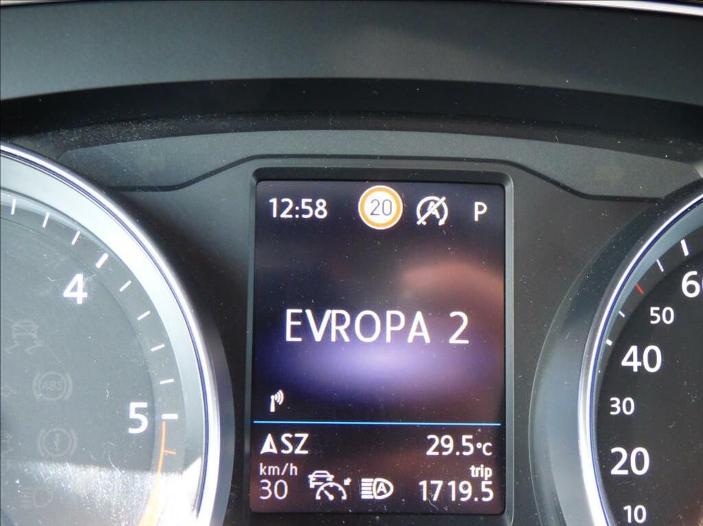 Volkswagen Passat Variant 2, 0 TDI DSG, LED, Navigace, Digi Klima, VW servis  Business