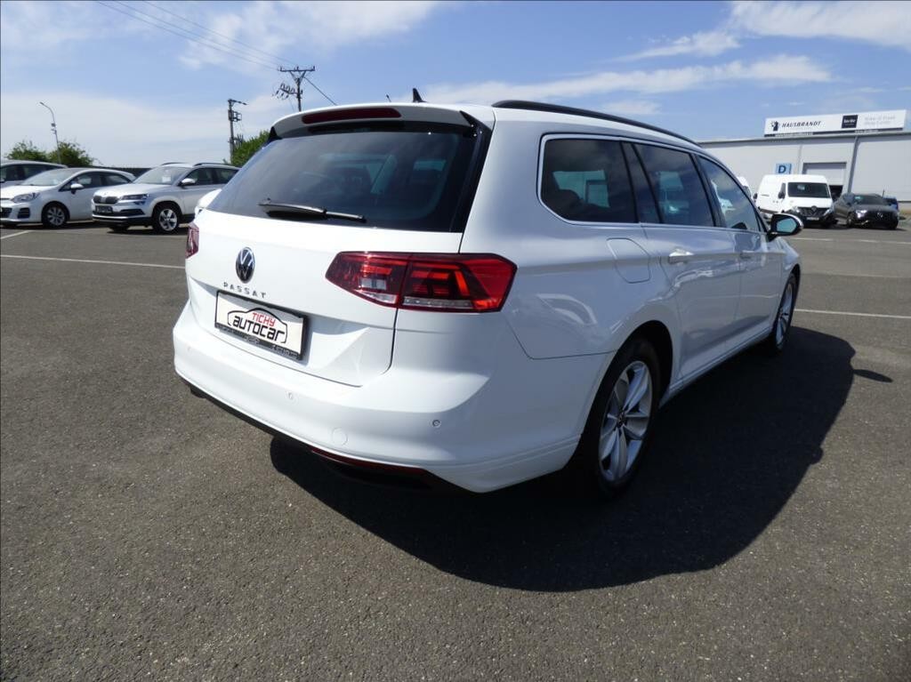 Volkswagen Passat Variant 2, 0 TDI DSG, LED, Navigace, Digi Klima, VW servis  Business