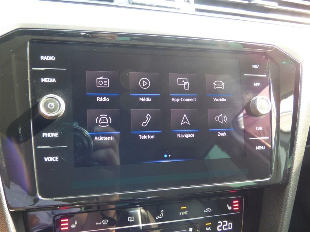 Volkswagen Passat Variant 2, 0 TDI DSG, LED, Navigace, Digi Klima, VW servis  Business