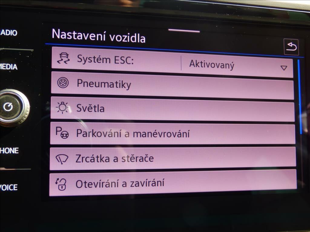 Volkswagen Passat Variant 2, 0 TDI DSG, LED, Navigace, Digi Klima, VW servis  Business