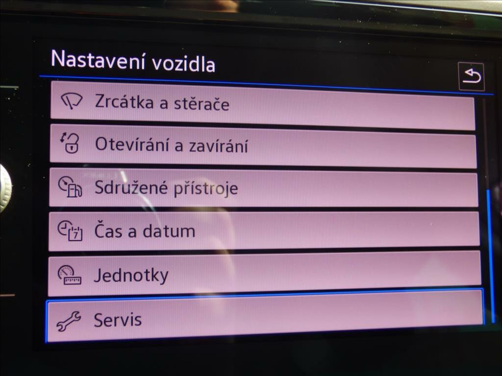 Volkswagen Passat Variant 2, 0 TDI DSG, LED, Navigace, Digi Klima, VW servis  Business