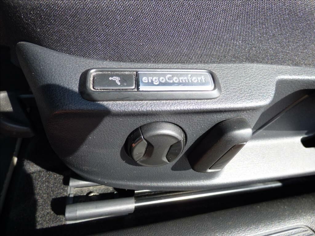 Volkswagen Passat Variant 2, 0 TDI DSG, LED, Navigace, Digi Klima, VW servis  Business