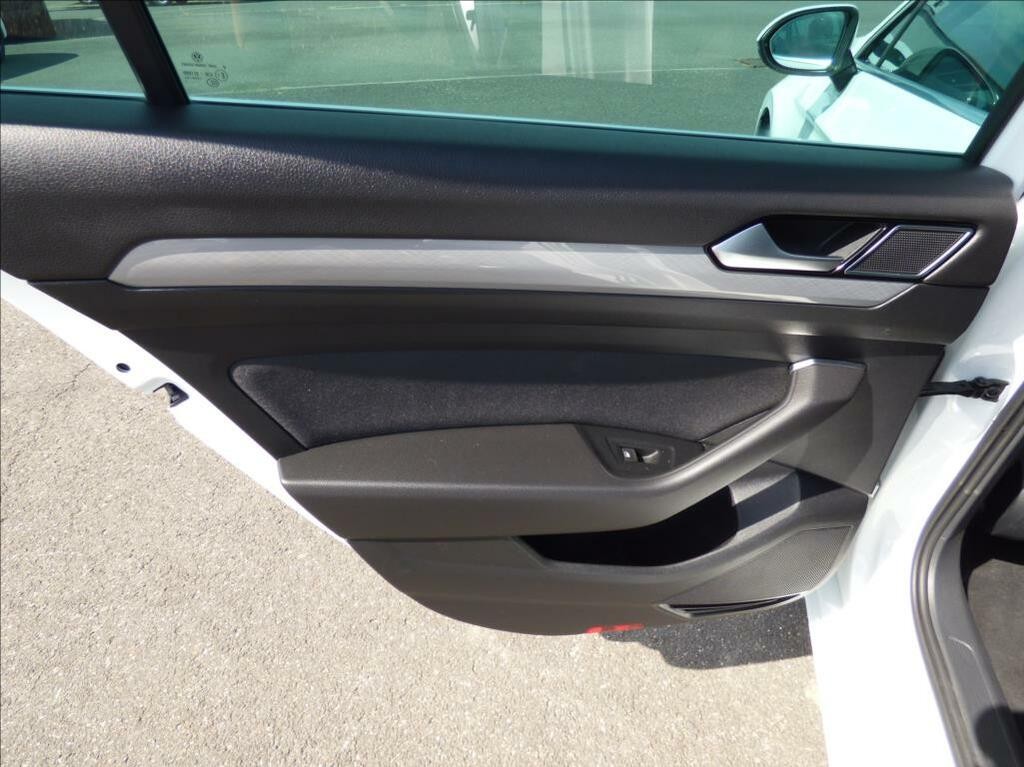 Volkswagen Passat Variant 2, 0 TDI DSG, LED, Navigace, Digi Klima, VW servis  Business