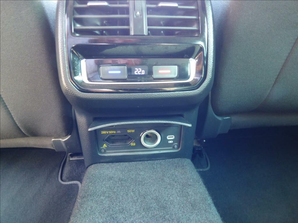 Volkswagen Passat Variant 2, 0 TDI DSG, LED, Navigace, Digi Klima, VW servis  Business