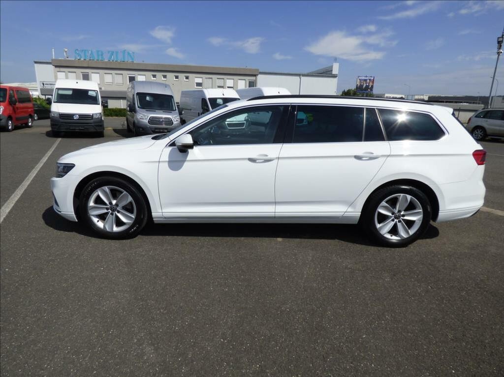 Volkswagen Passat Variant 2, 0 TDI DSG, LED, Navigace, Digi Klima, VW servis  Business