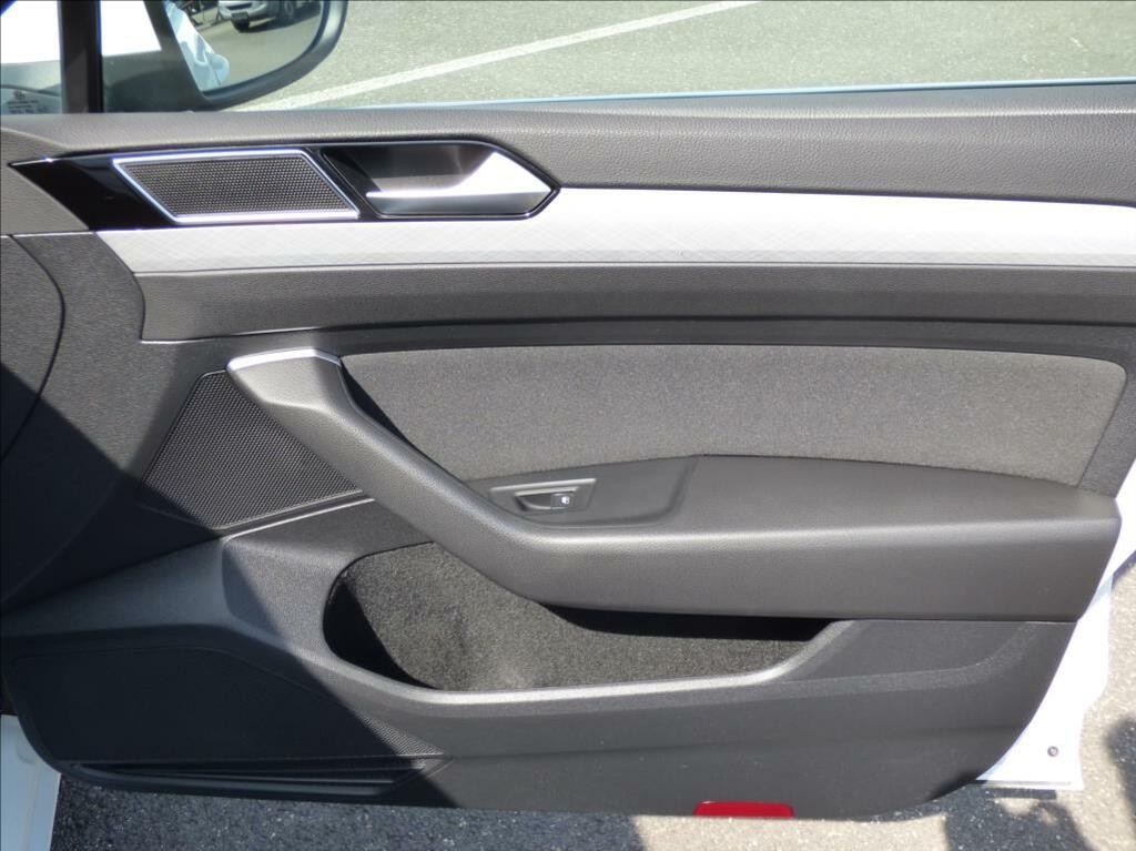 Volkswagen Passat Variant 2, 0 TDI DSG, LED, Navigace, Digi Klima, VW servis  Business