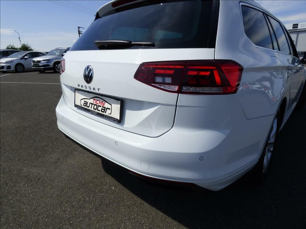 Volkswagen Passat Variant 2, 0 TDI DSG, LED, Navigace, Digi Klima, VW servis  Business
