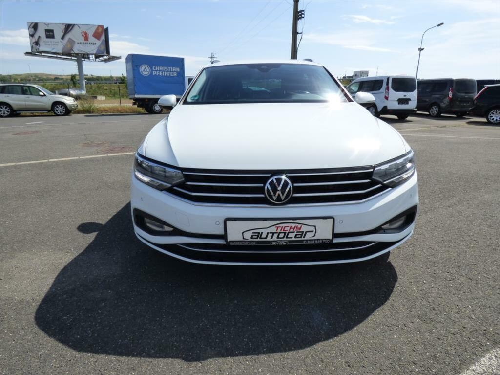 Volkswagen Passat Variant 2, 0 TDI DSG, LED, Navigace, Digi Klima, VW servis  Business