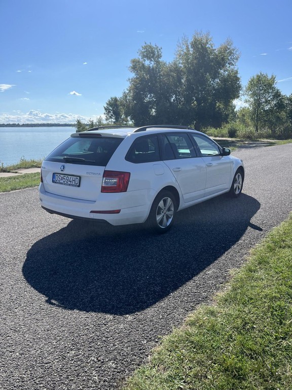 Škoda Octavia Combi 1.6 TDI 110k Ambition