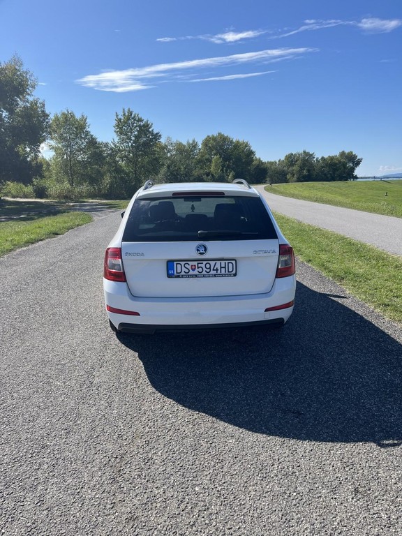 Škoda Octavia Combi 1.6 TDI 110k Ambition