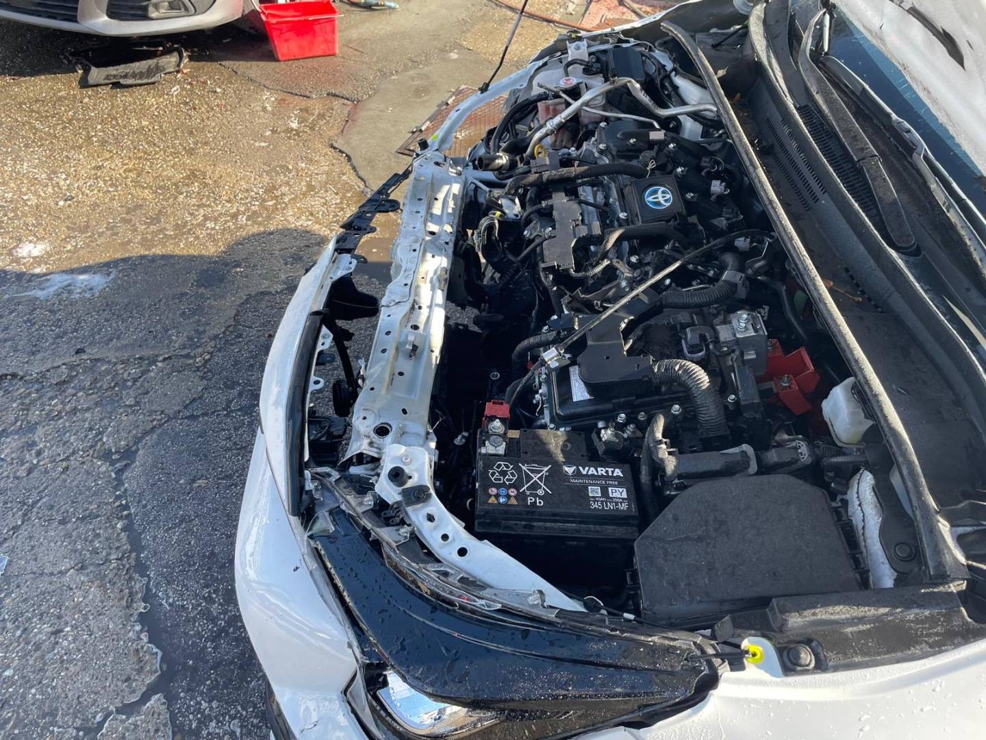 Toyota Corolla Combi 1.8i hybrid 72kw A1