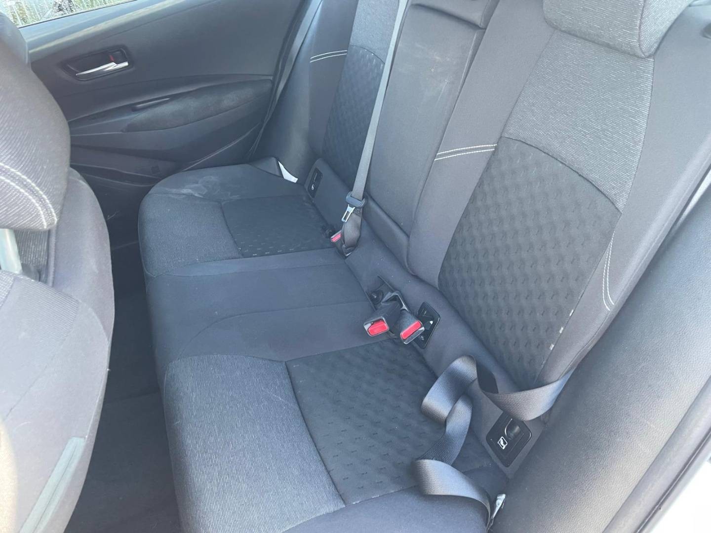 Toyota Corolla Combi 1.8i hybrid 72kw A1