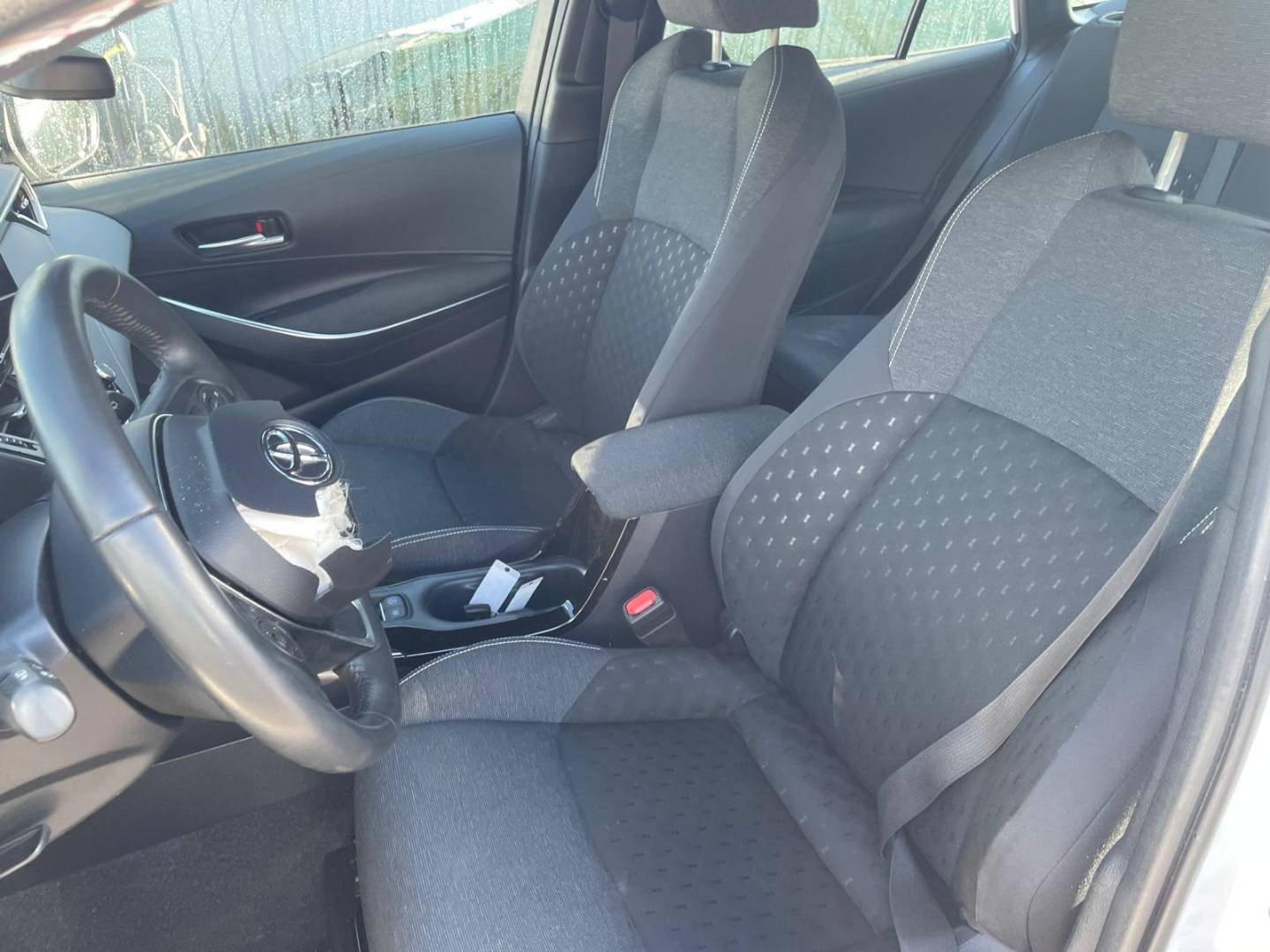 Toyota Corolla Combi 1.8i hybrid 72kw A1