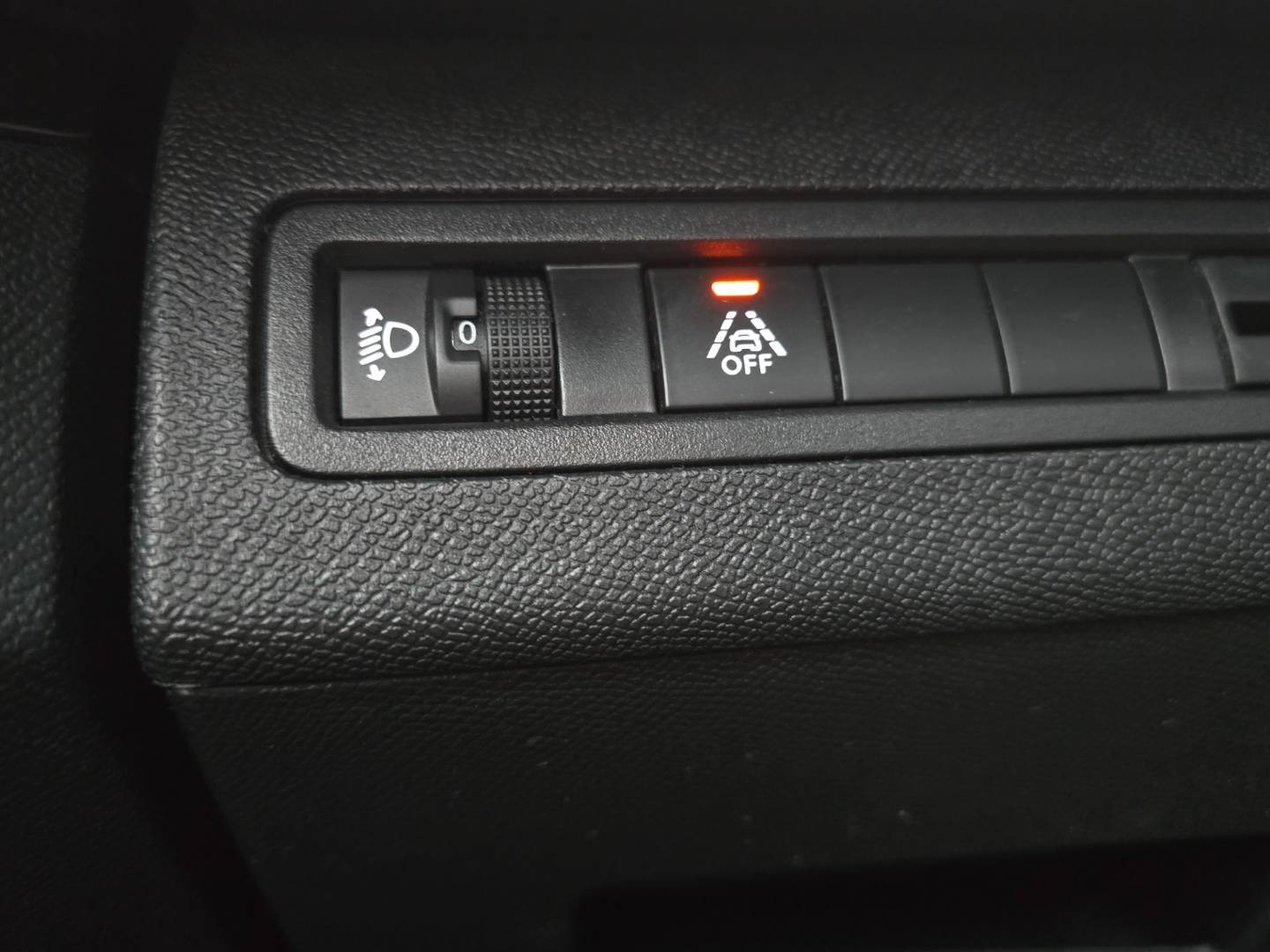 Peugeot 3008 1.5 Blue HDi 130k Allure A/T